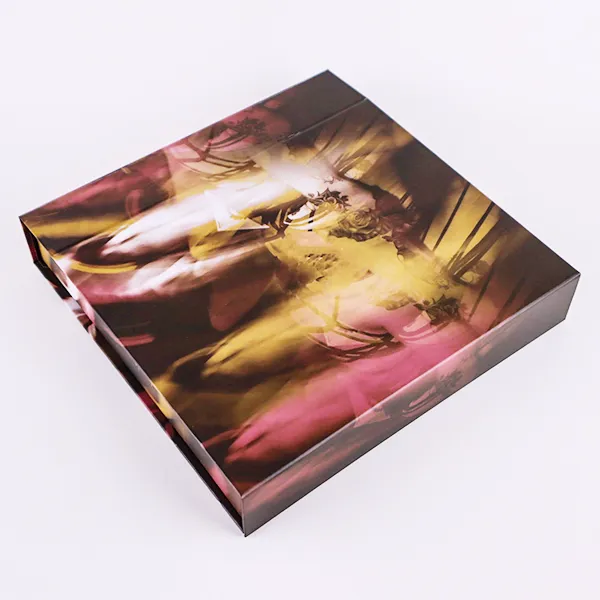 Boscaí Bronntanais Éadaí