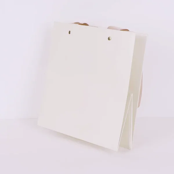 Málaí Bronntanais Só